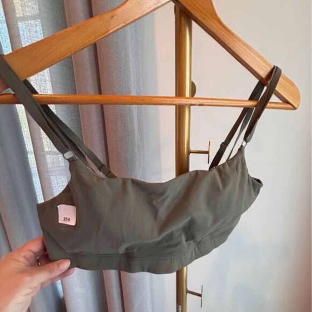 Outdoor Voices Sports Bra-Large-Sage green-with padding-adjustable straps-‎ NWOT